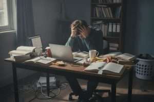 Les 12 étapes du burn-out : du stress à l’épuisement